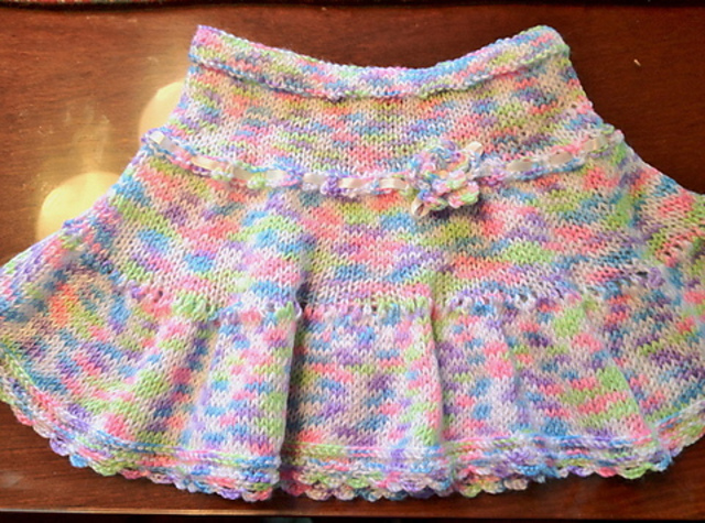 Easy Summer Skirt For Girls in Stockinette Stitches