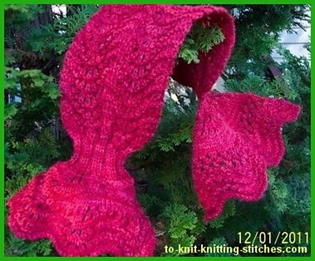 Rustic Neck Scarf in Feather and Fan Lace Pattern