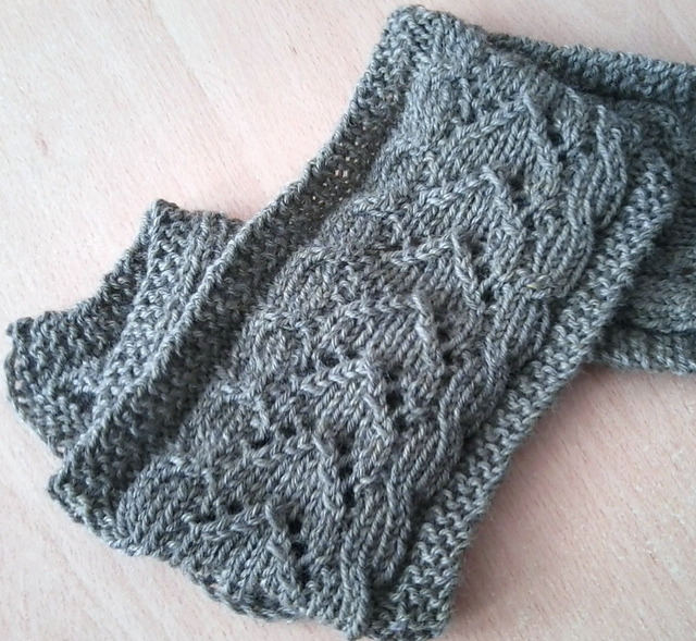 Sparrow scarf
