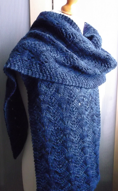 chunky fir tree lace scarf-wrap
