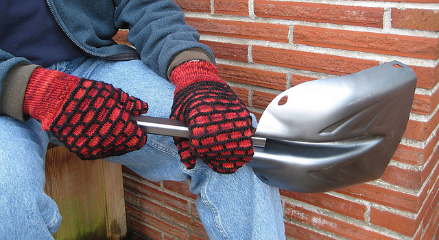 Firebrick Mittens