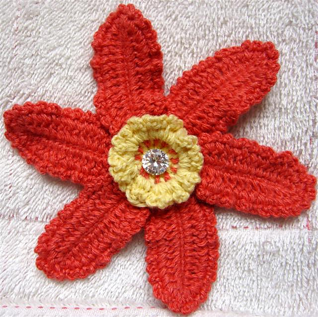 Brooch 5 – Red flower