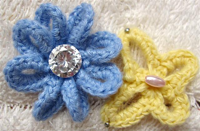 Brooch 25 – Flower and butterfly