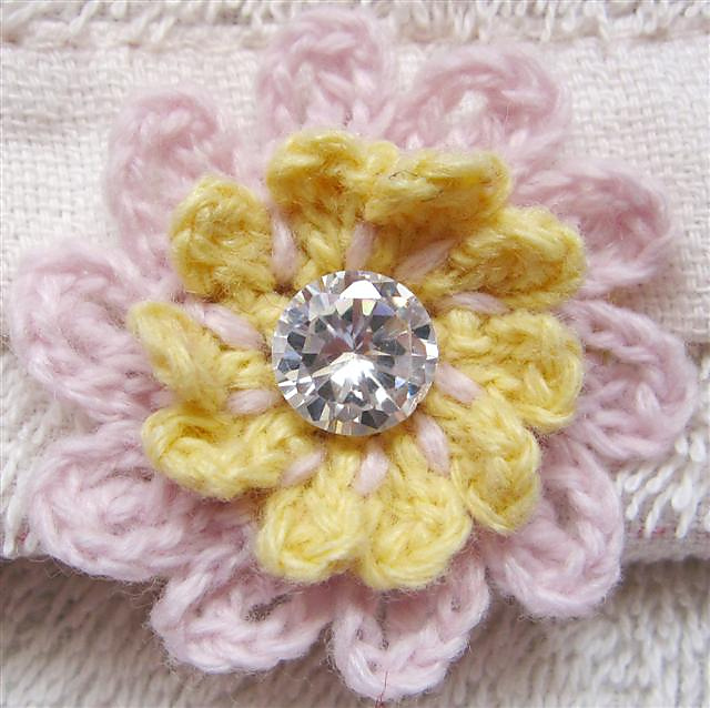 Brooch 27 – Peach flower 4