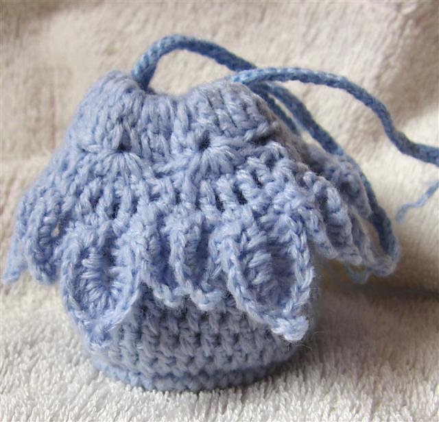 Handbag 3 – Blue leaves rim