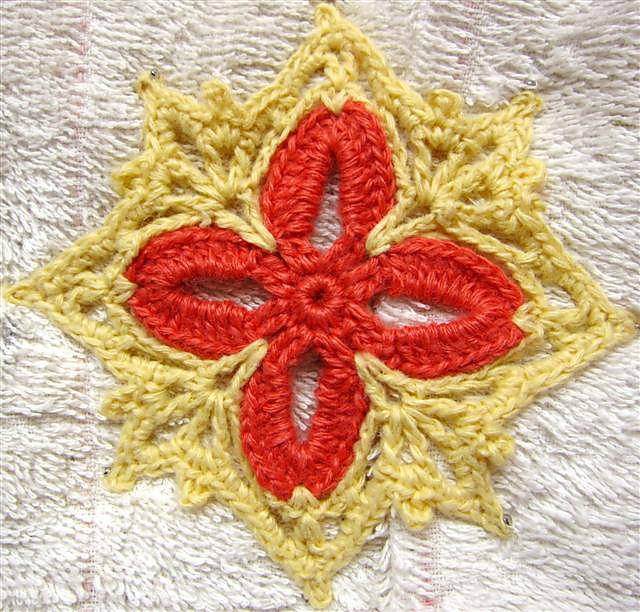 Doily 7 – 4 Petals flower