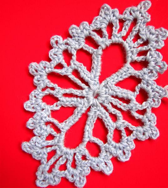 Doily 22 – Lacy Doily 7