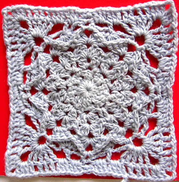 Motif 28 – Lacy Motif 26