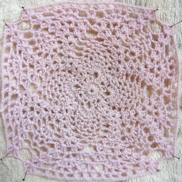 Motif 38 – Lacy Motif 36