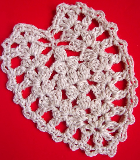 Motif 53 – Lacy Heart 4