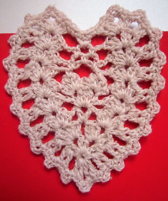 Motif 63 – Lacy Heart 6