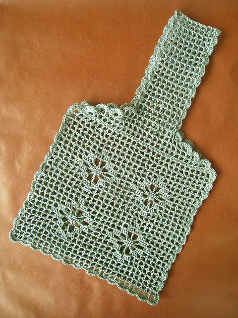 Ravelry: Thread Holder pattern by Elsie M. Caddey