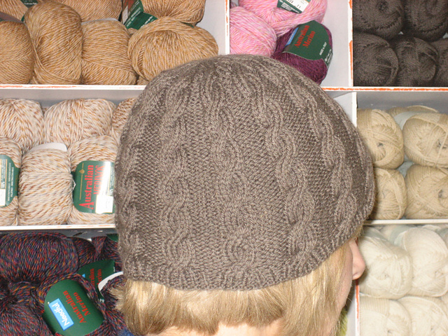 Cabled hat in 5 gauges