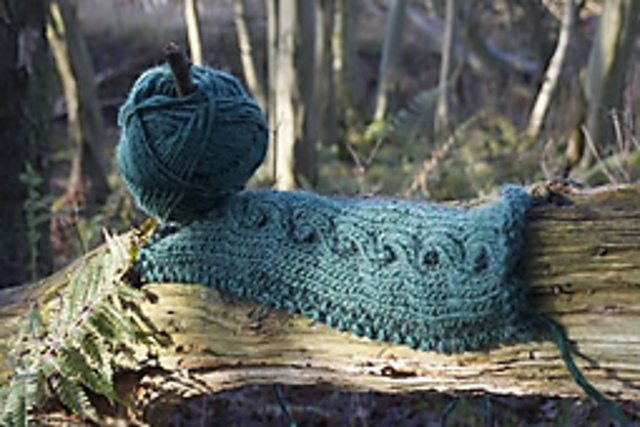 Tree Roots Cable Knitted Scarf