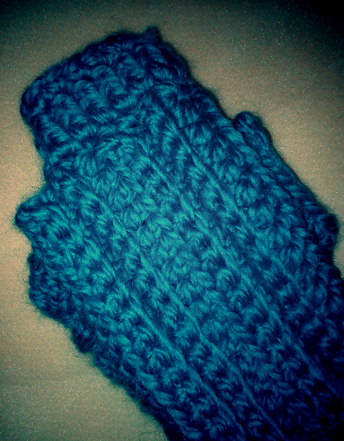 Rivulets Wristwarmers