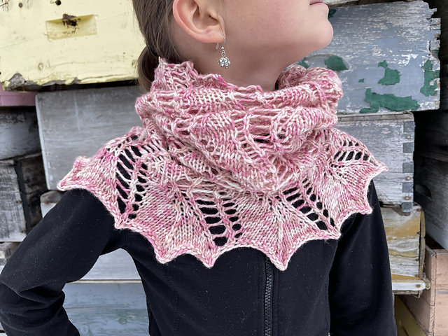 Serpentine Cowl
