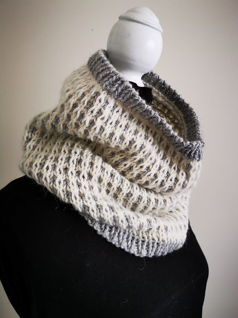 Luxe Snowy Cowl