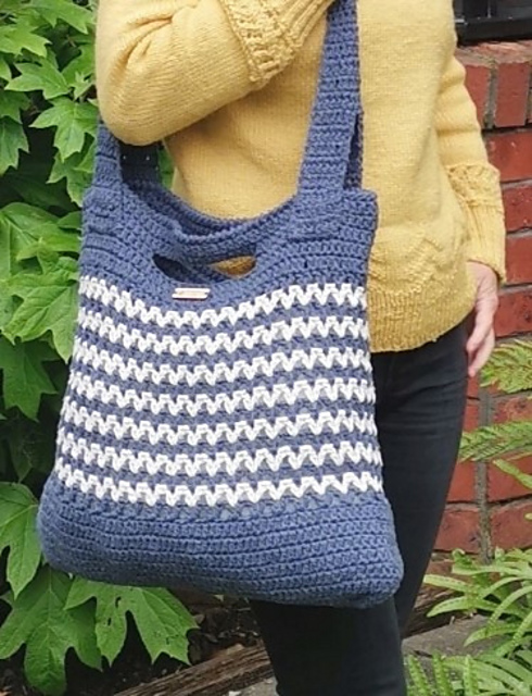 The Wave Tote Bag