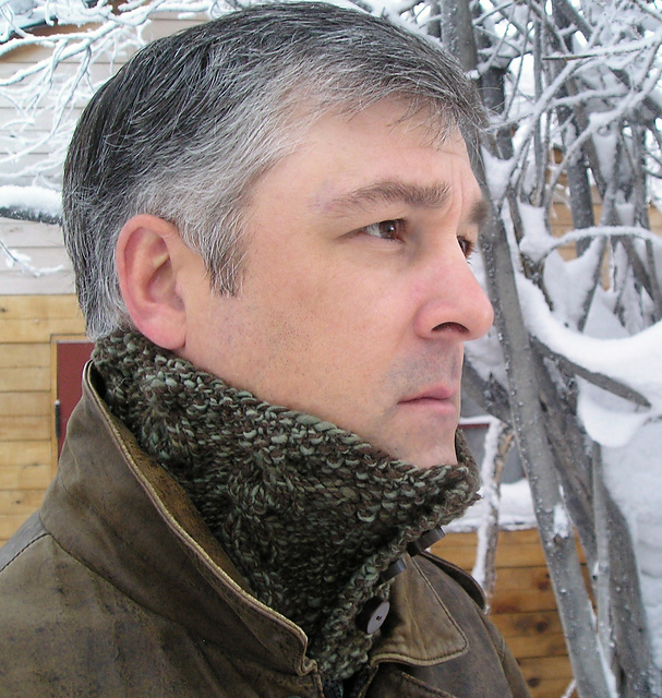 Cross Island Neckwarmer