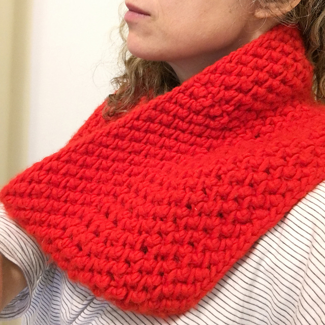 Rosette Cowl