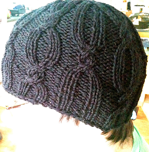 Simple Cabled Hat