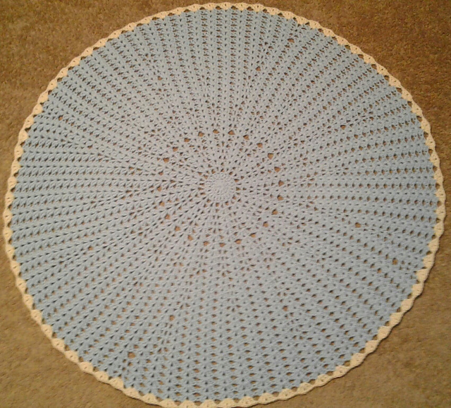 One Skein Circle Baby Blanket