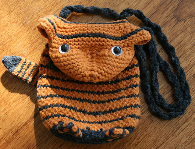 Tiger Cub Minaudiere