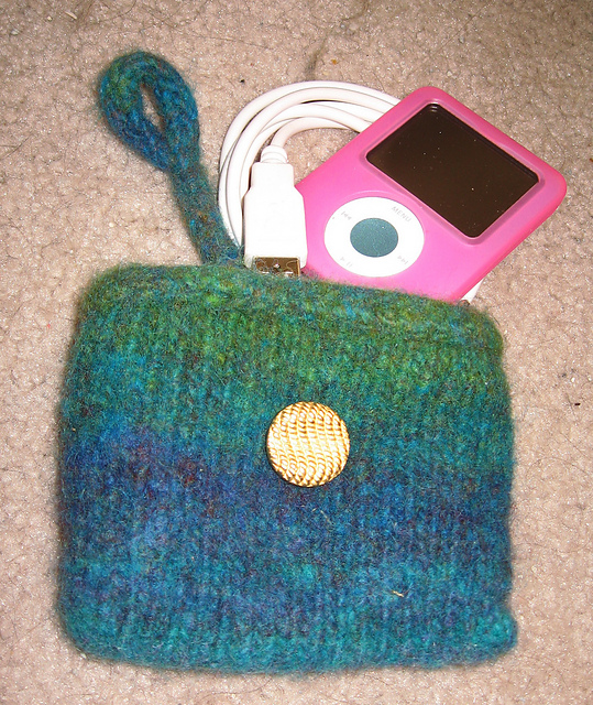 iPod Nano Felted Cozy Cover