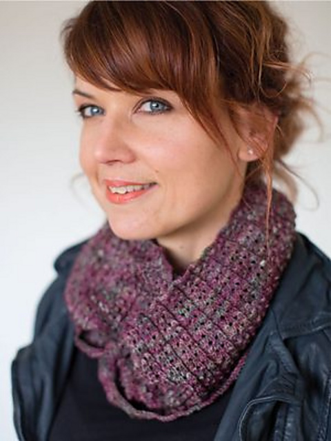 Lace Merino Cowl