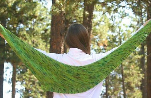 Green Valley Shawl