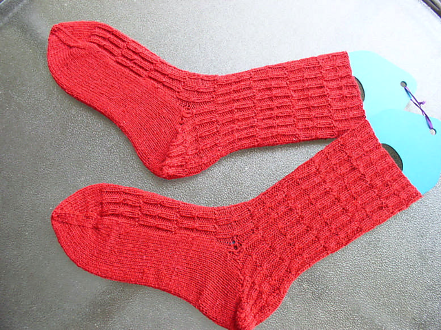 Rib With a Twist Socks