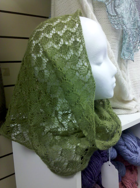 Diamond Lace Cowl