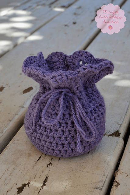 Ravelry: Little Treasures Pouch pattern by Mary Idella