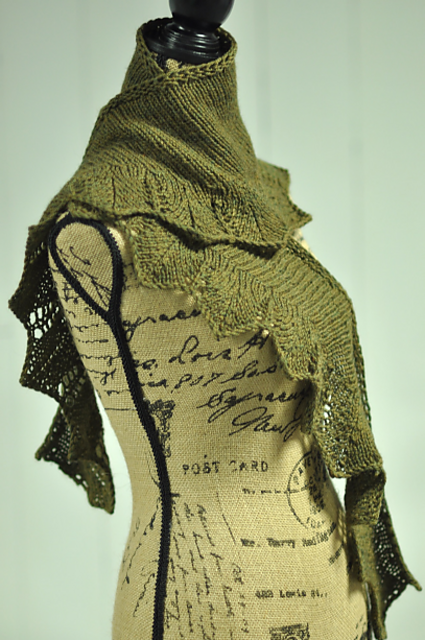 Graceful Crescent Wrap