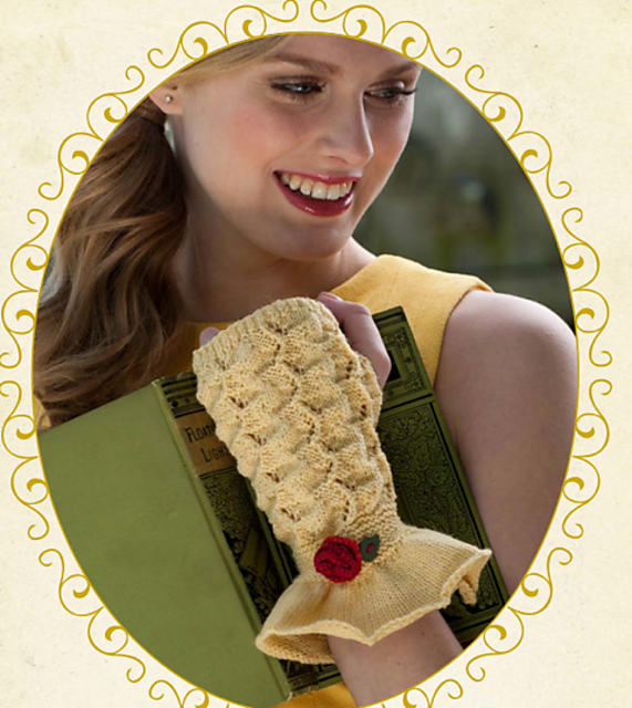 Bookish Belle Mitts