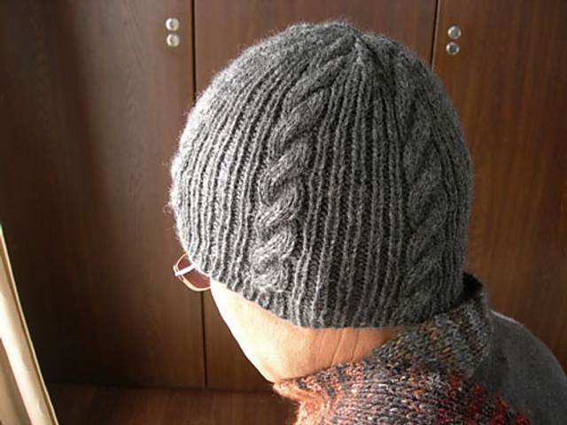 Cable Cap（縄編み帽子）
