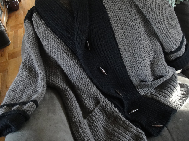 Cardigan in "Chunky" Shawl collar