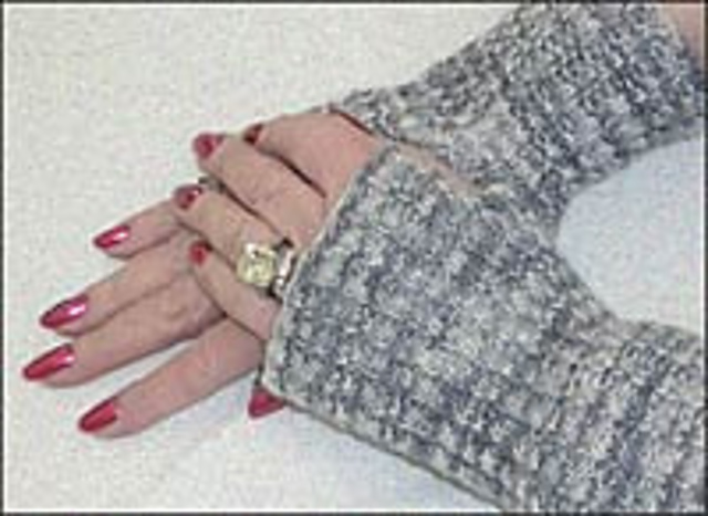 Fingerless Gloves w/ Petite Cables, Sock Version