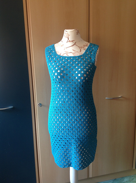 # 08 Häkelkleid im Lochmuster