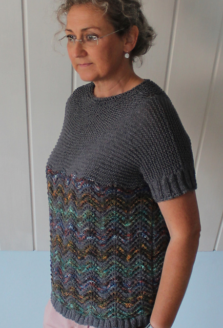 # 02 Pulli mit Wellenmuster