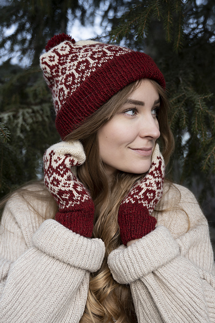 Muisto Hat and Mittens