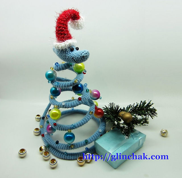 Christmas tree snake