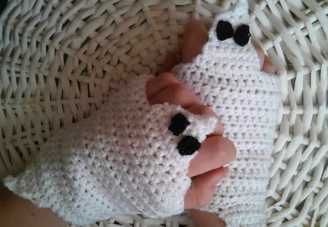Ghostly Fingerless Gloves