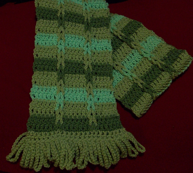 Ruby's Loopy Scarf