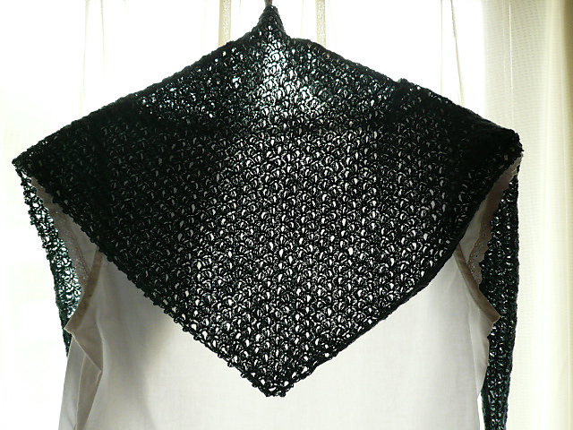 Openwork Triangular Stole 透かし編みの三角ストール