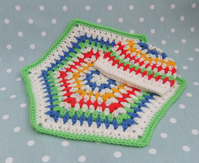Hexagon Granny Preemie Set