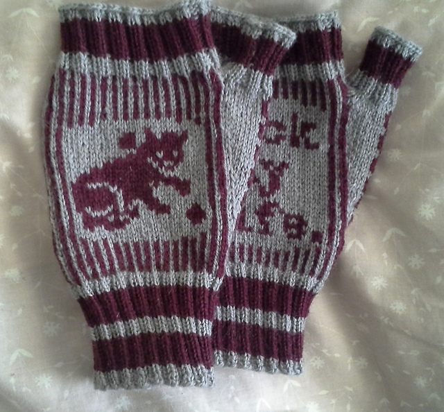 Moody Mitts