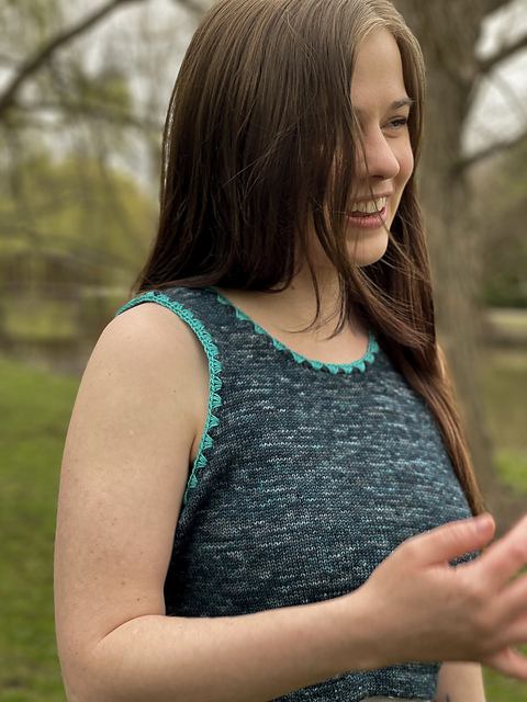 Ravelry: Seashell Tank pattern by Sarah Opie