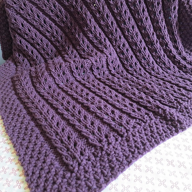 Ravelry La baby blanket de Lou pattern by Alice Madehere