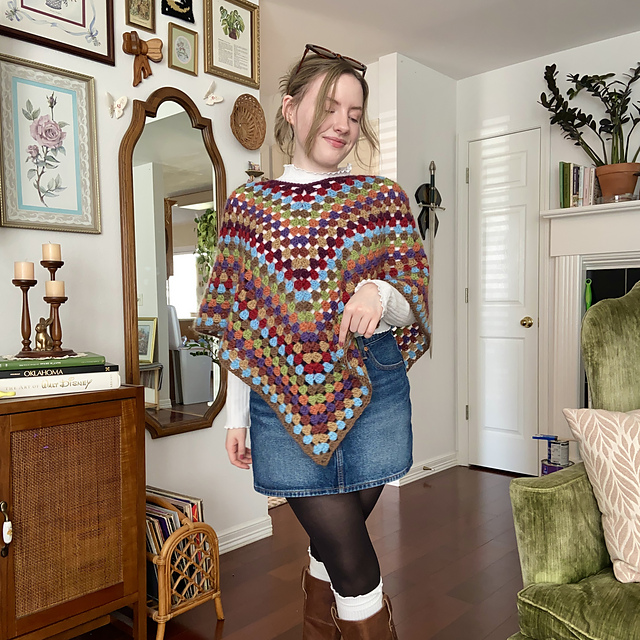 Granny Stripe Poncho
